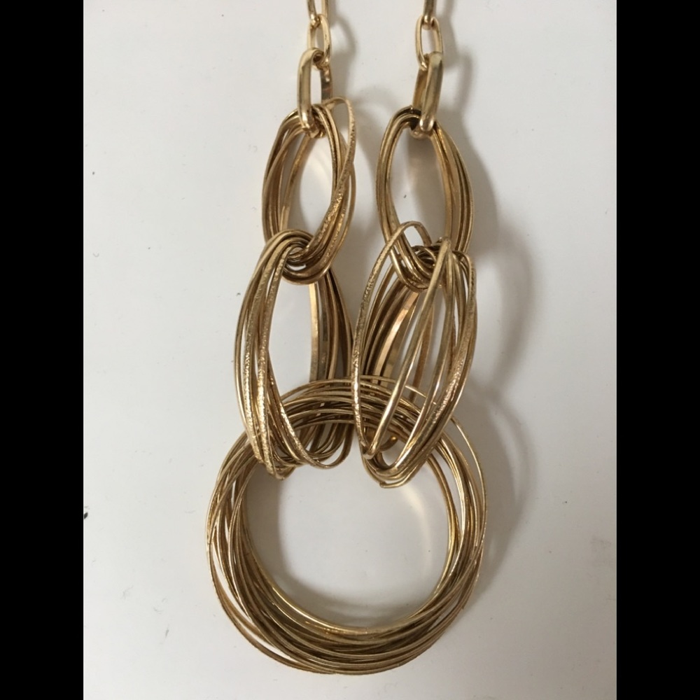 Gold toned necklace - modern stylish shapes